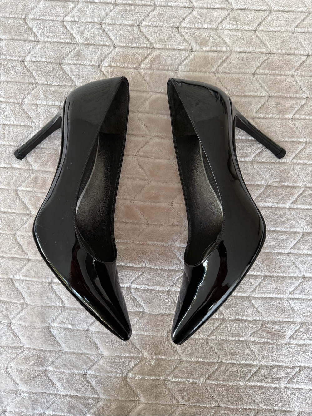 Stuart Weitzman Patent Leather Pointed Toe Pumps Black 7.5